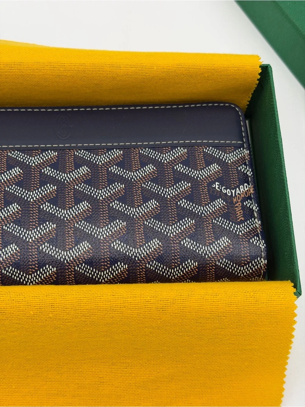 Goyard Matignon GM Zip Around Wallet - Like New